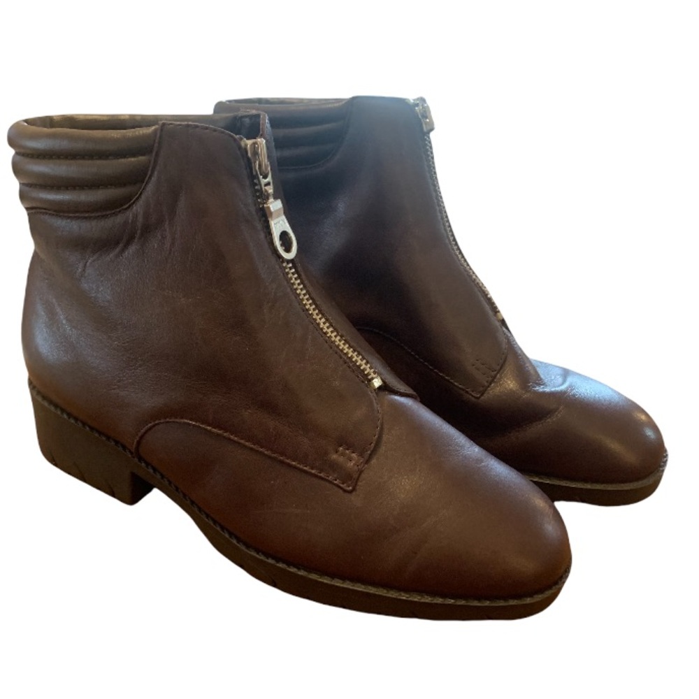 St John’s Bay Women’s Sz 8.5M Brown  Leather Ankle Boot Faux Fur Lined Front Zip